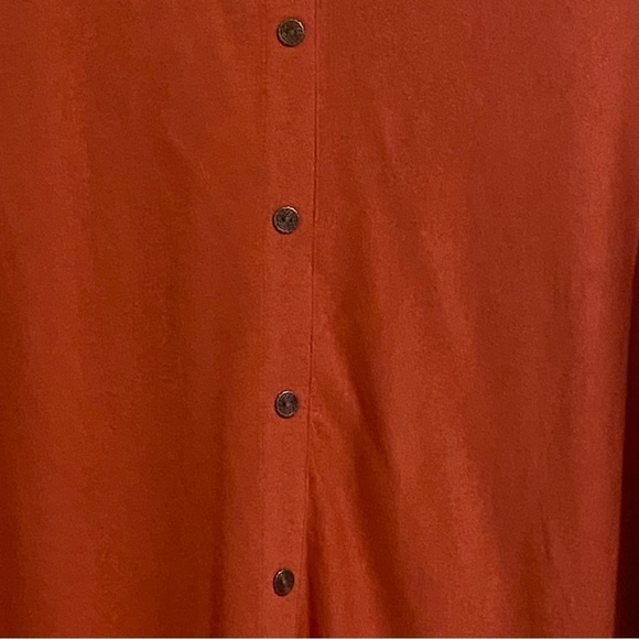 Soft Surroundings Top Womens Size M Orange/Rust  Asymmetric V-Neck Buttons - Picture 7 of 12